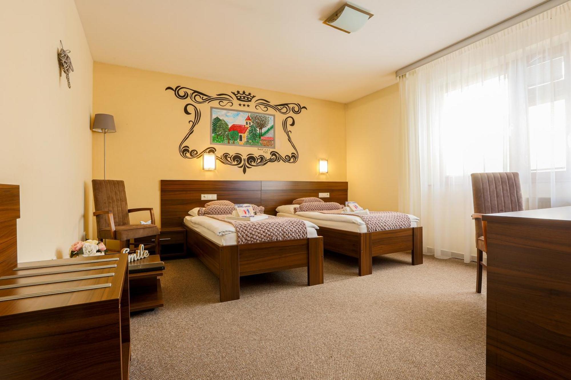 Grand Hotel Senica, Garni Eksteriør bilde